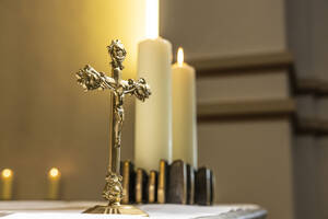 Altarkreuz